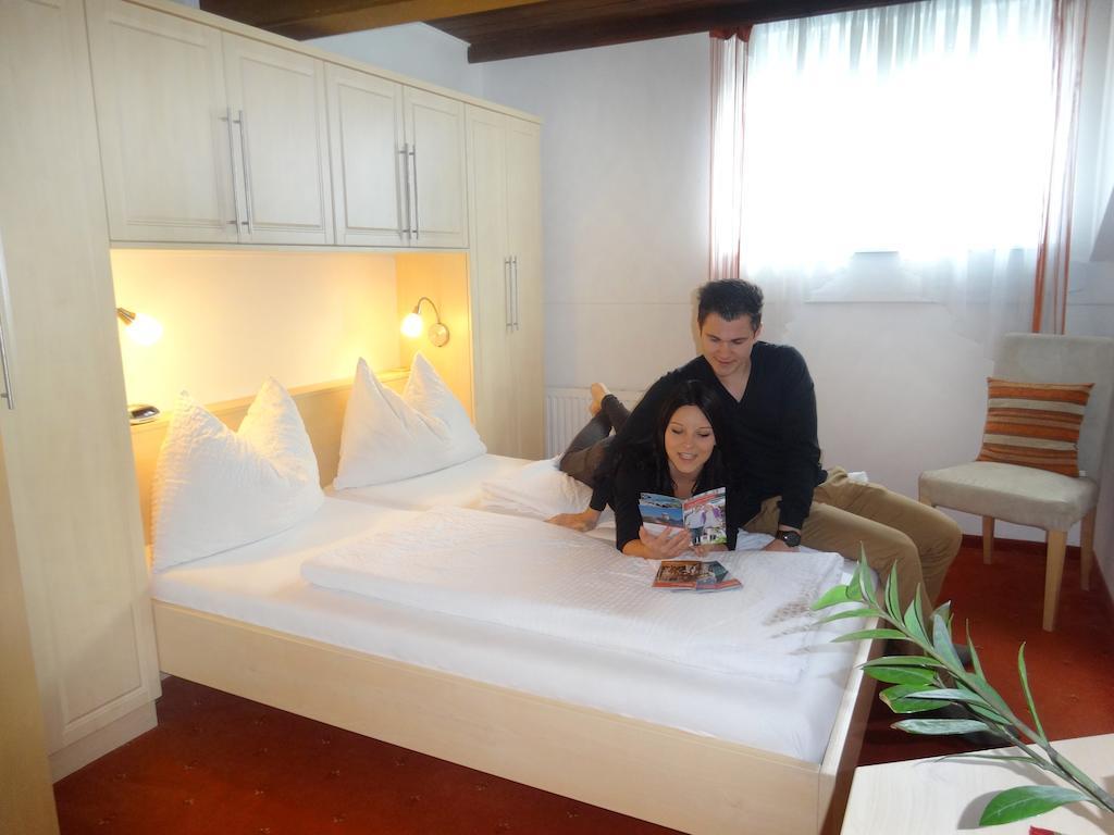 Pension Scherwirt Otel Graz Oda fotoğraf